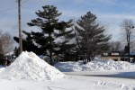 snow piles.dec.22.12 (600 x&nbsp;400)
