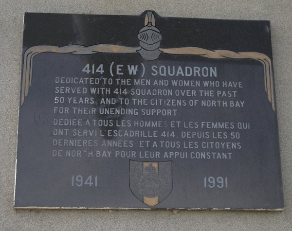 plaque.airplane.2.....2013