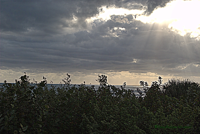 hdr.clouds.cocoa.beach..2013