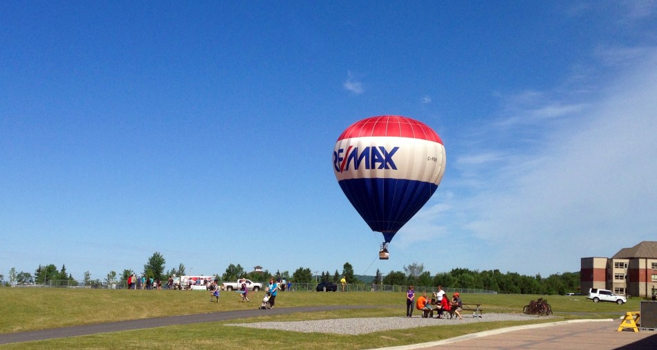 RE.MAX.balloon.2014...