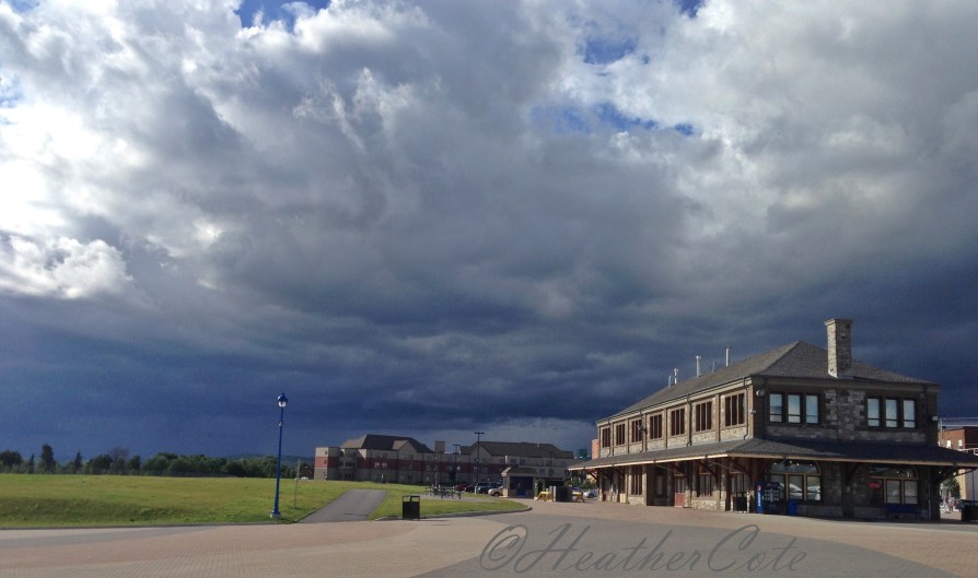 dark.clouds.wed.2014